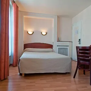 Saint Quentin Hotel